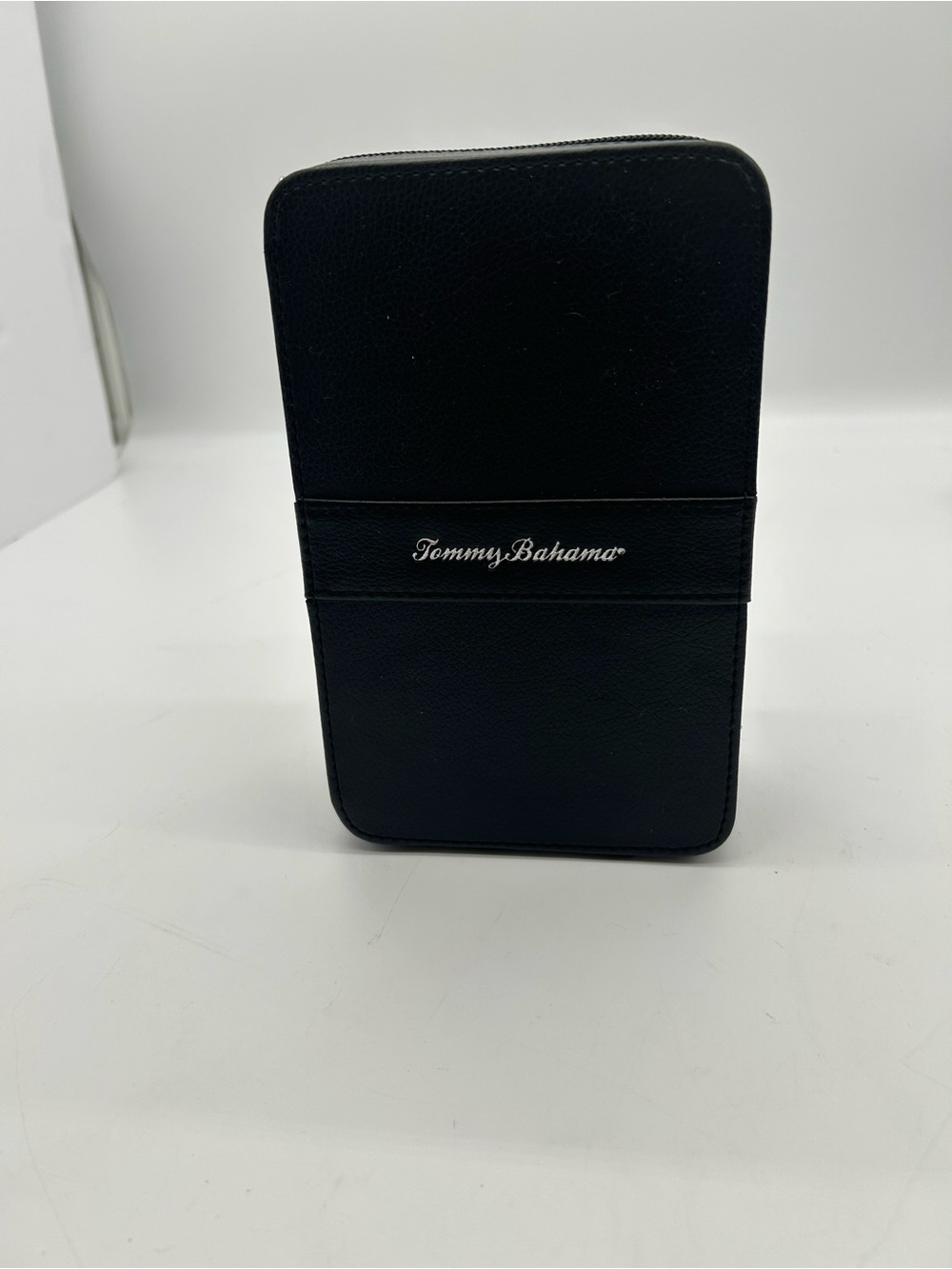Tommy Bahama Black Leather Travel Cigar Humidor